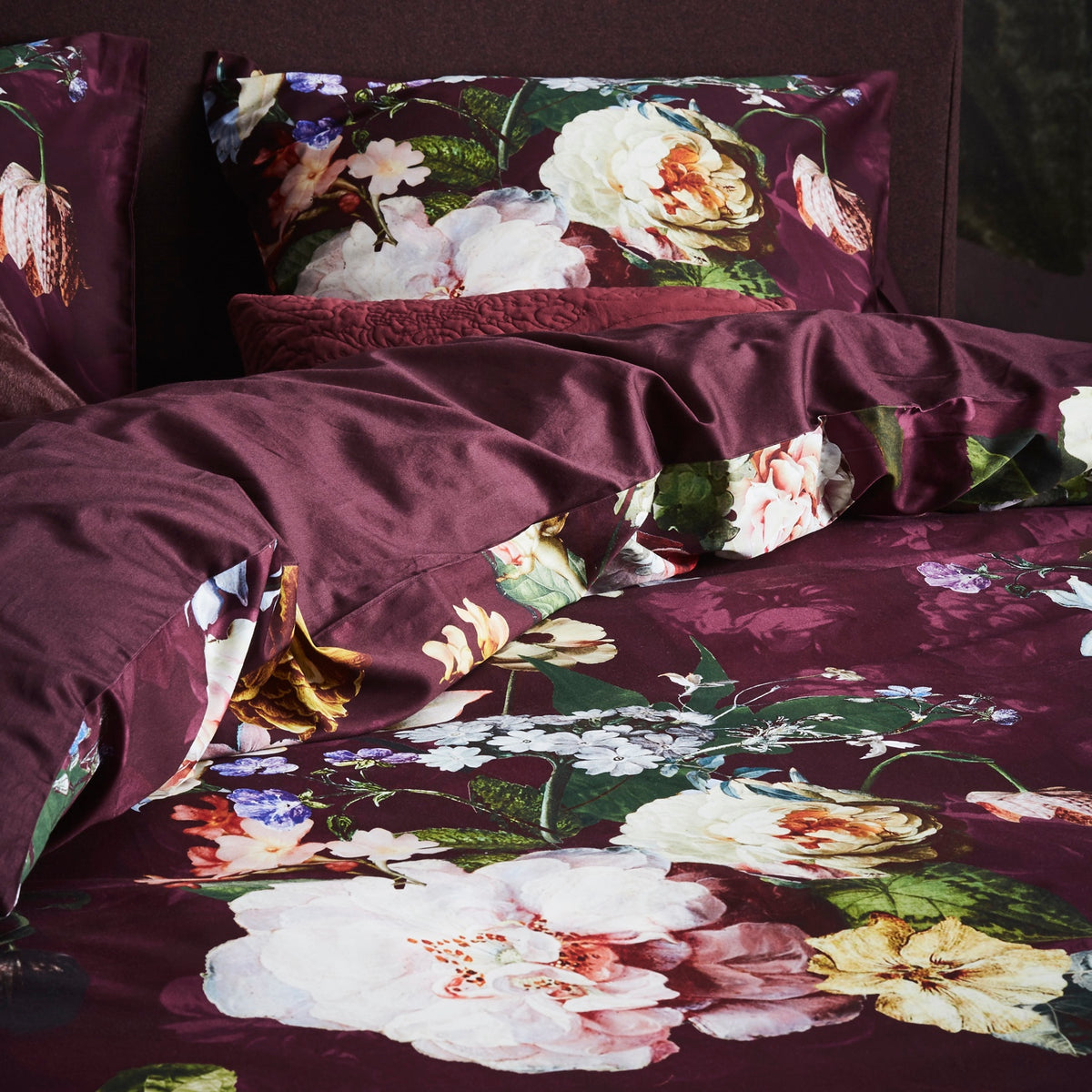 bettwaesche fleur burgundy gebluemt satin