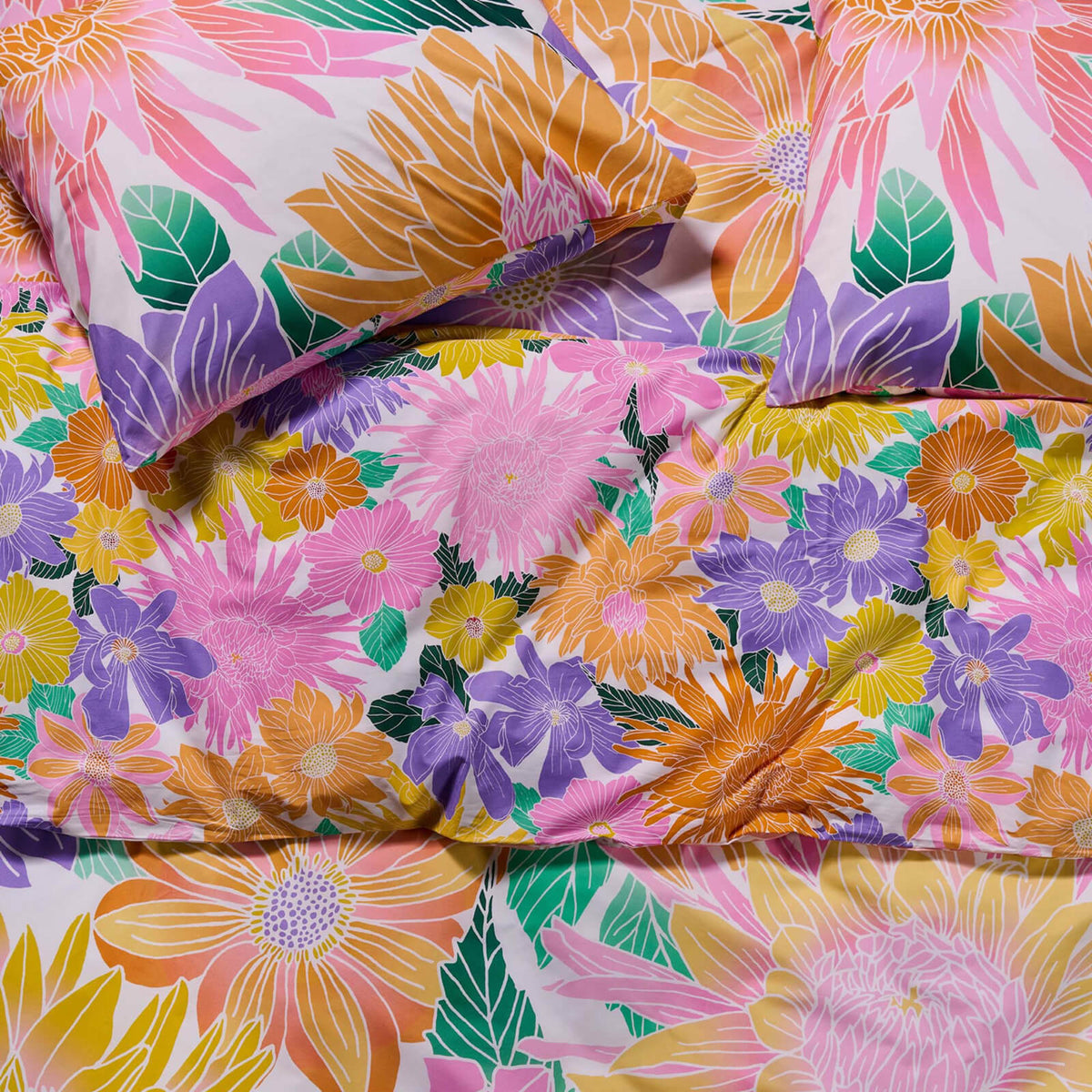 bettwaesche gebluemt floral bunt