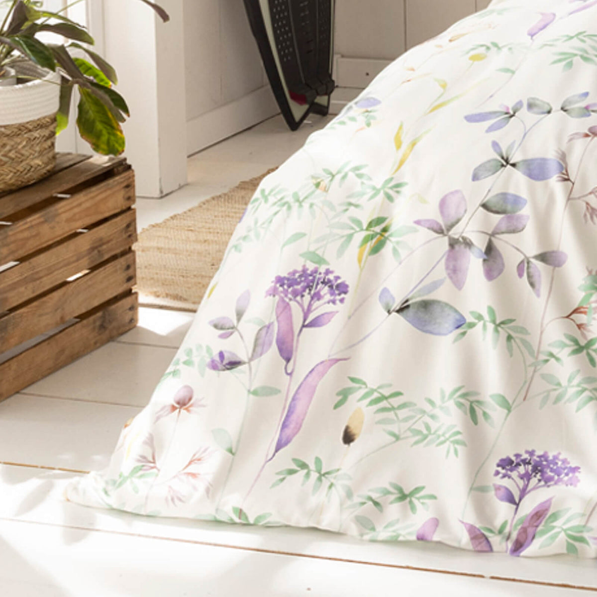 bettwaesche bettgarnitur floral gras gebluemt blueten pflanzen