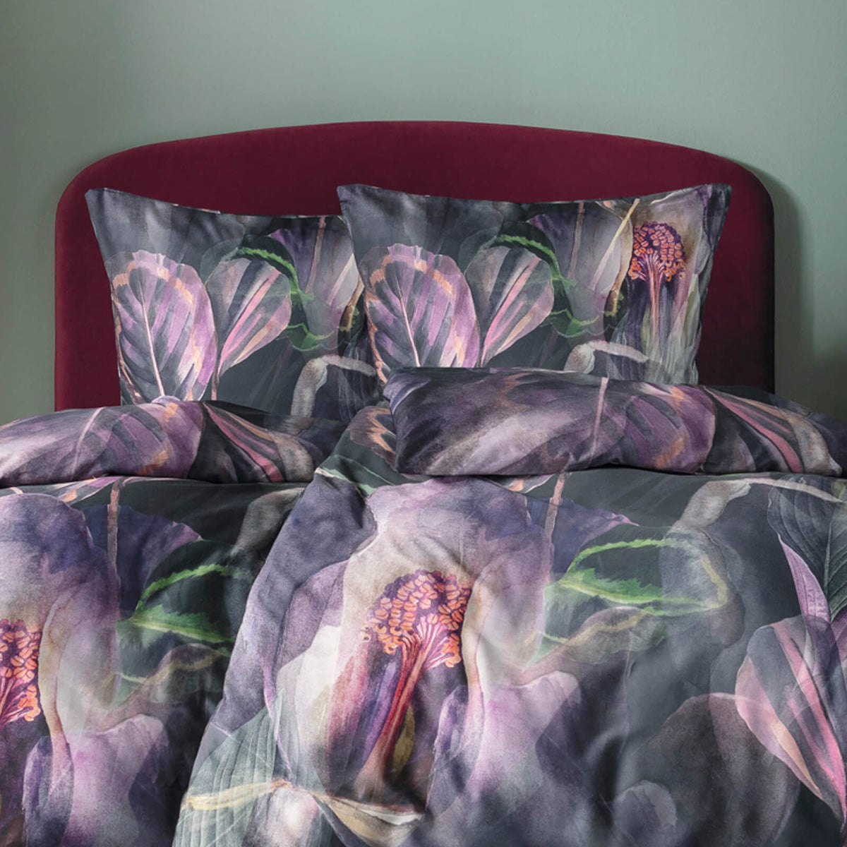 bettwaesche kendra dunkel blume lila