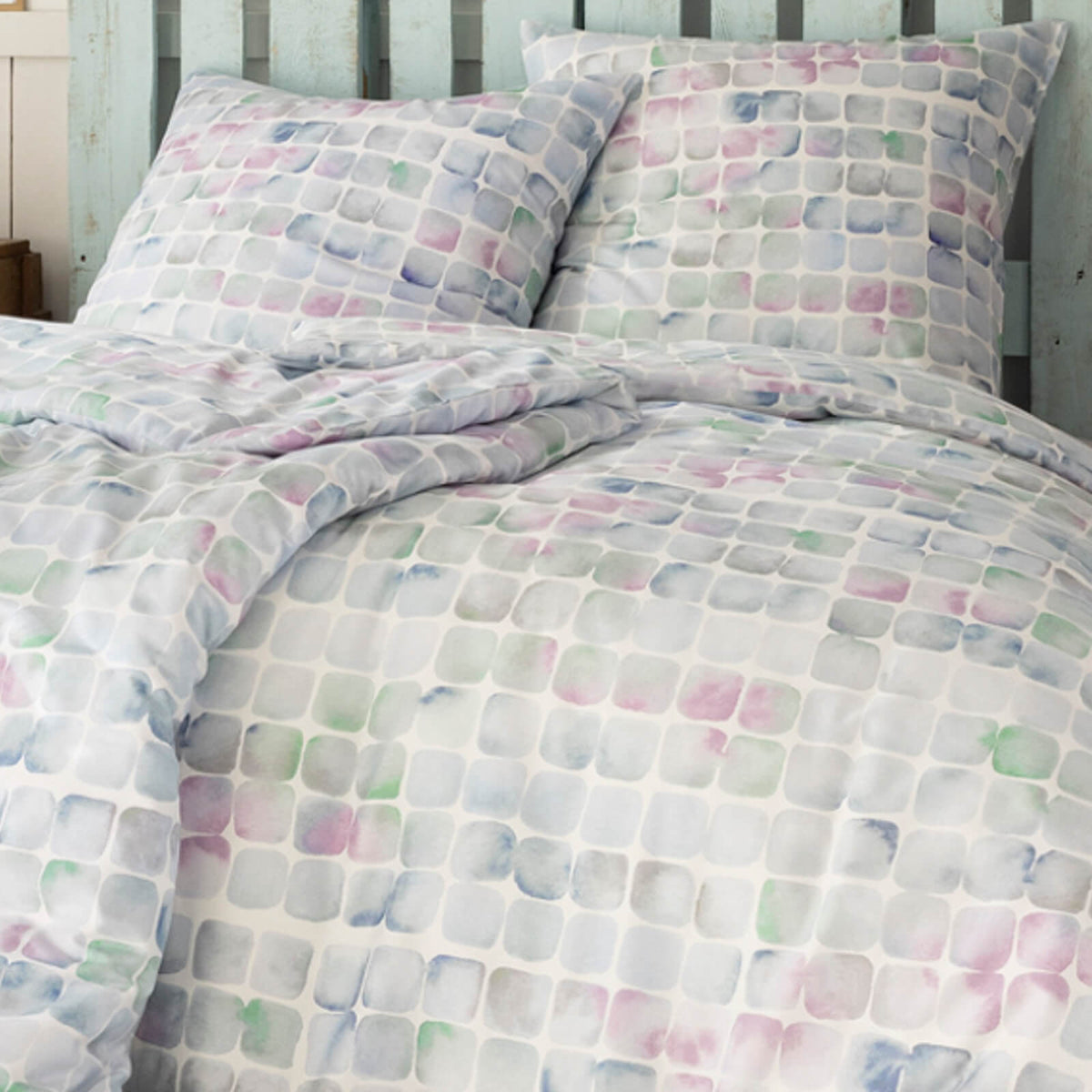 bettwaesche bettgarnitur vierecke gruen blau rosa
