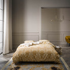 bettwaesche gemustert ornamente vanille