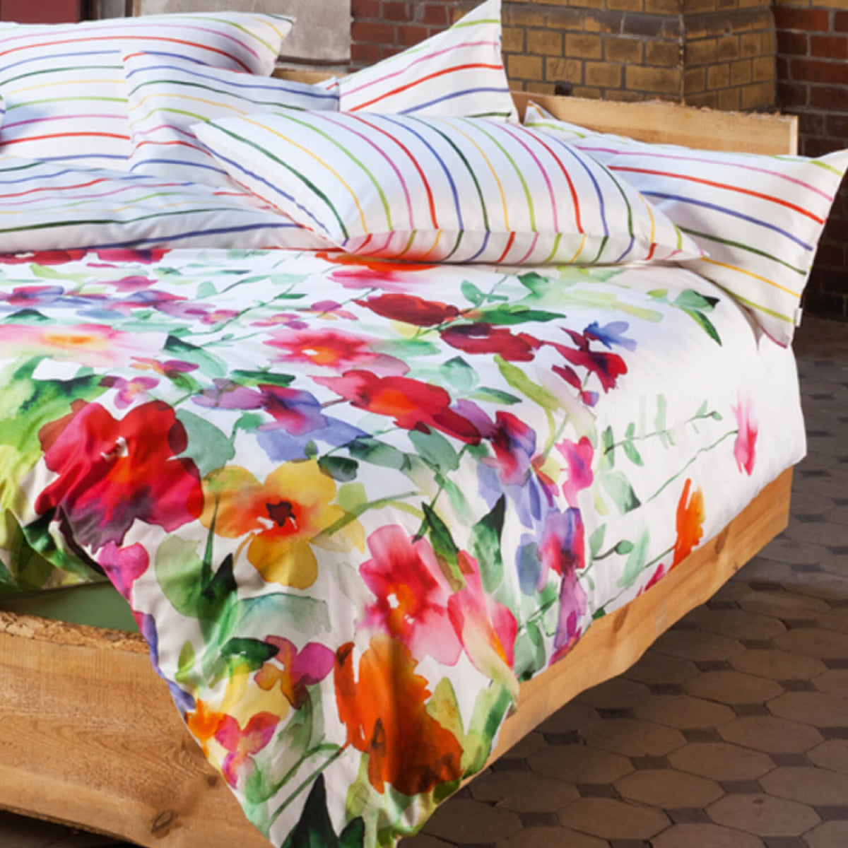 Estella Bettgarnitur Aquarell 4703 985 Bunt Blumen Geblümt Streifen