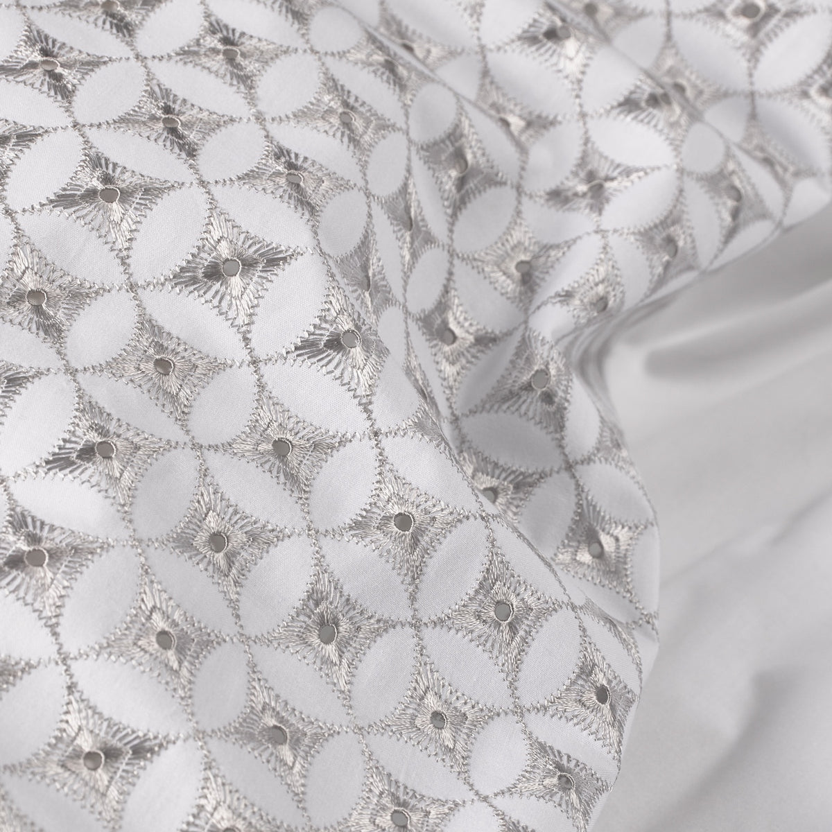 Essenza Bettwäsche Hildes white Perkal Detail Aufnahme