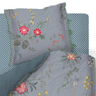 bettgarnitur bettwaesche blumen fruechte blau