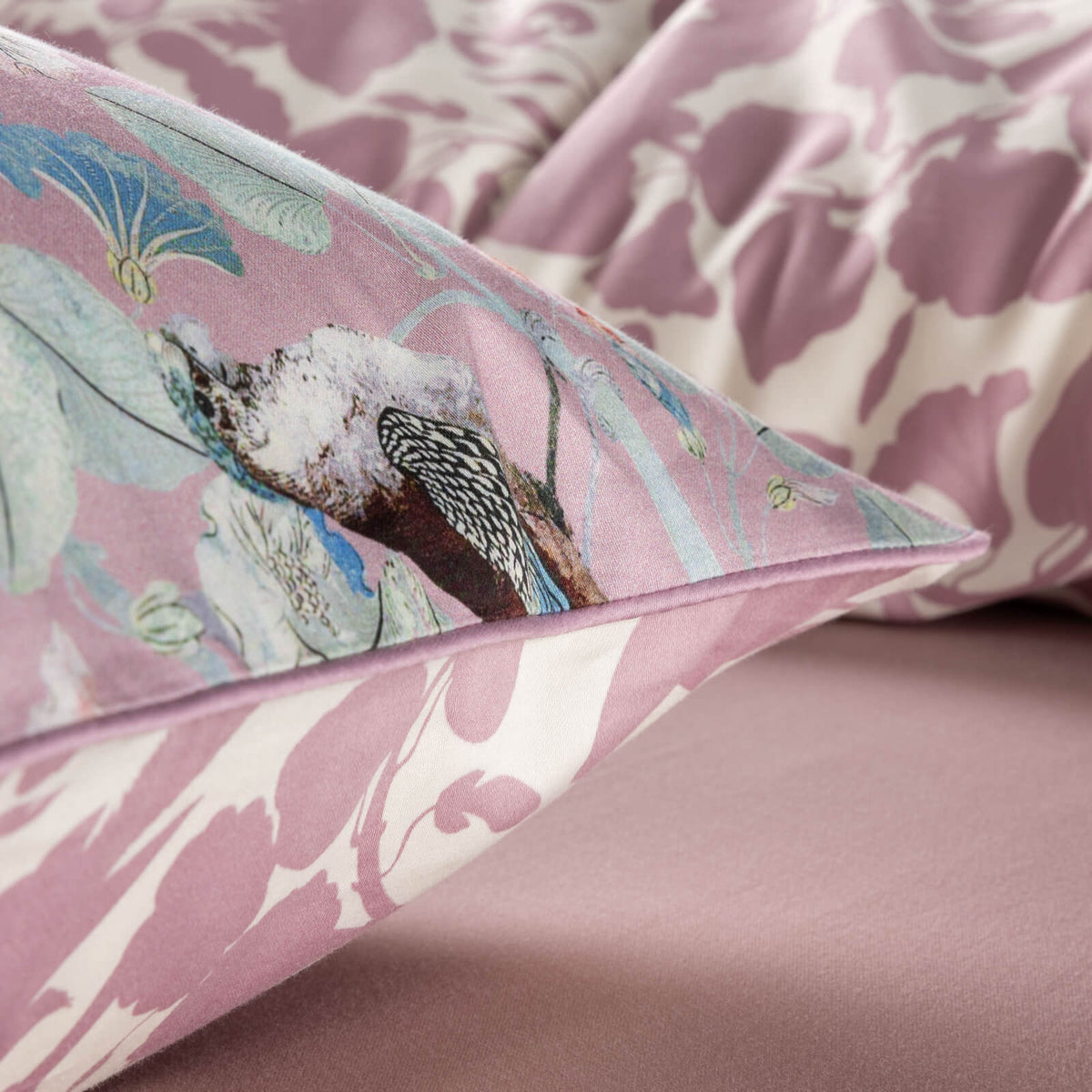 bettwaesche aleste wendedesign gebluemt lilac