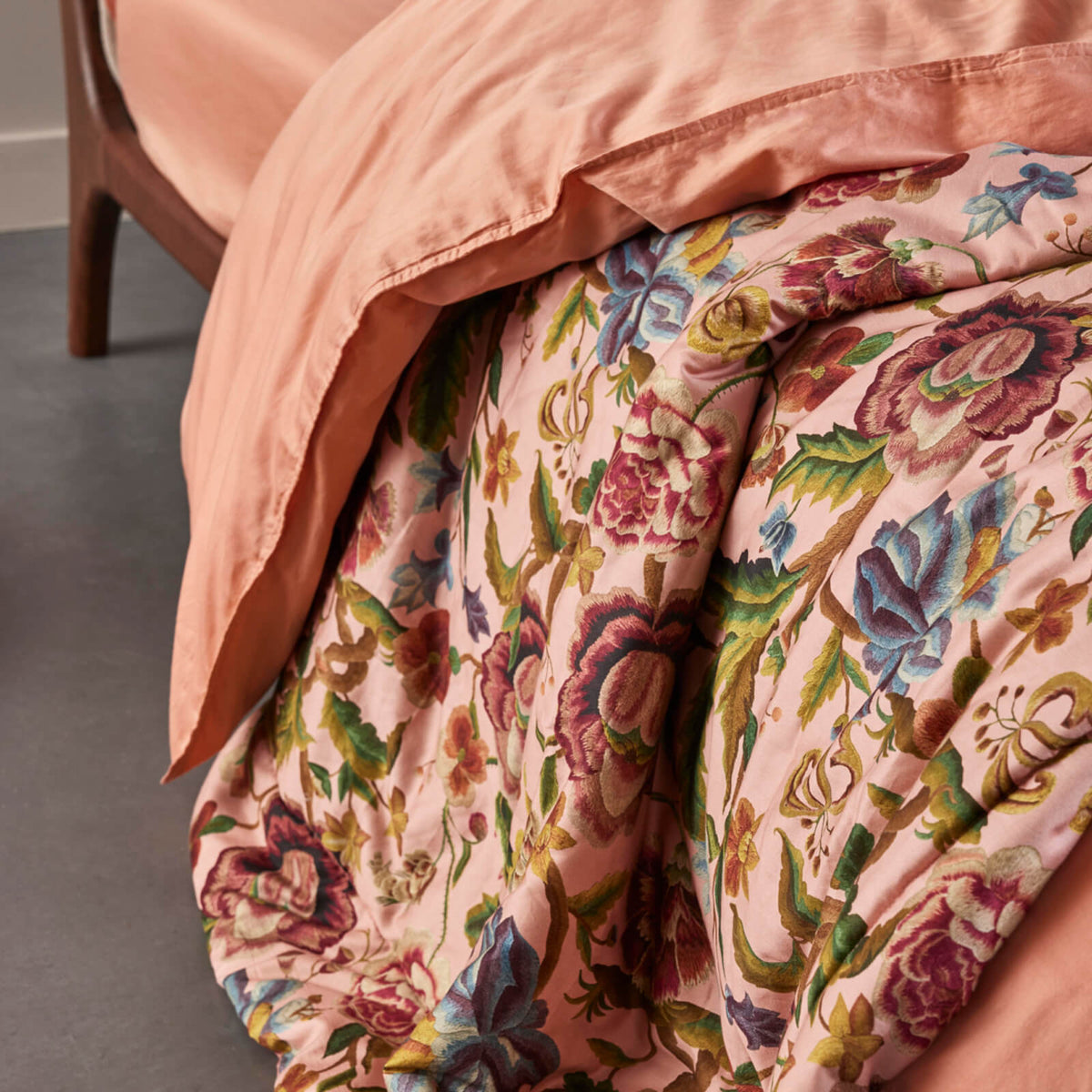 bettwaesche roselina wendedesign gebluemt rosa