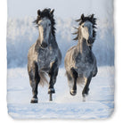 bettwaesche schneepferde wildnis grau flanell