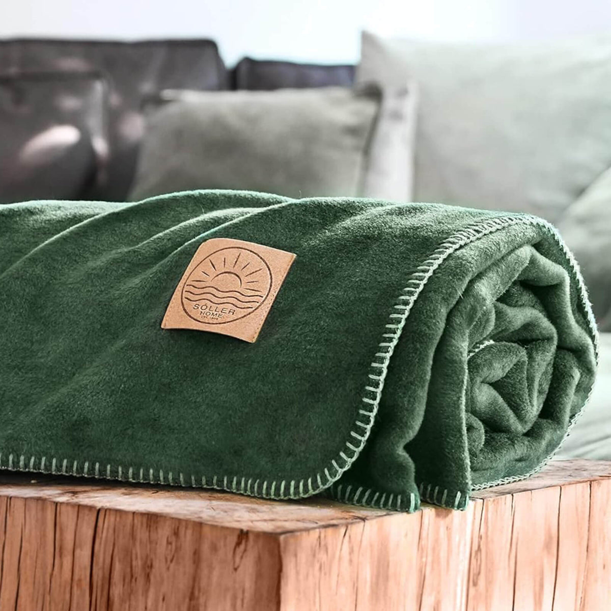 wohndecke kuscheldecke zweifarbig gruen