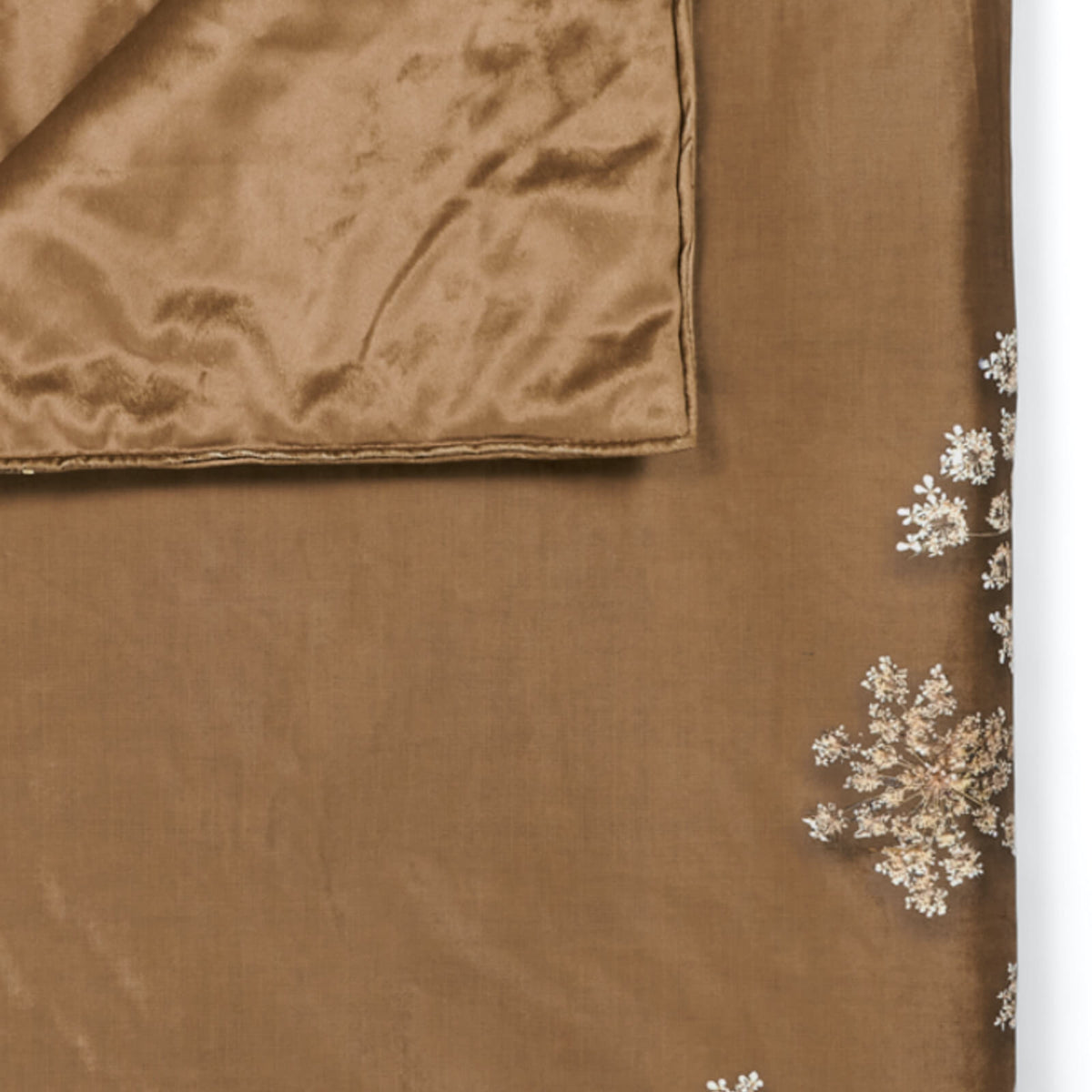 tagesdecke wohndecke blumen blueten lauren cinnamon