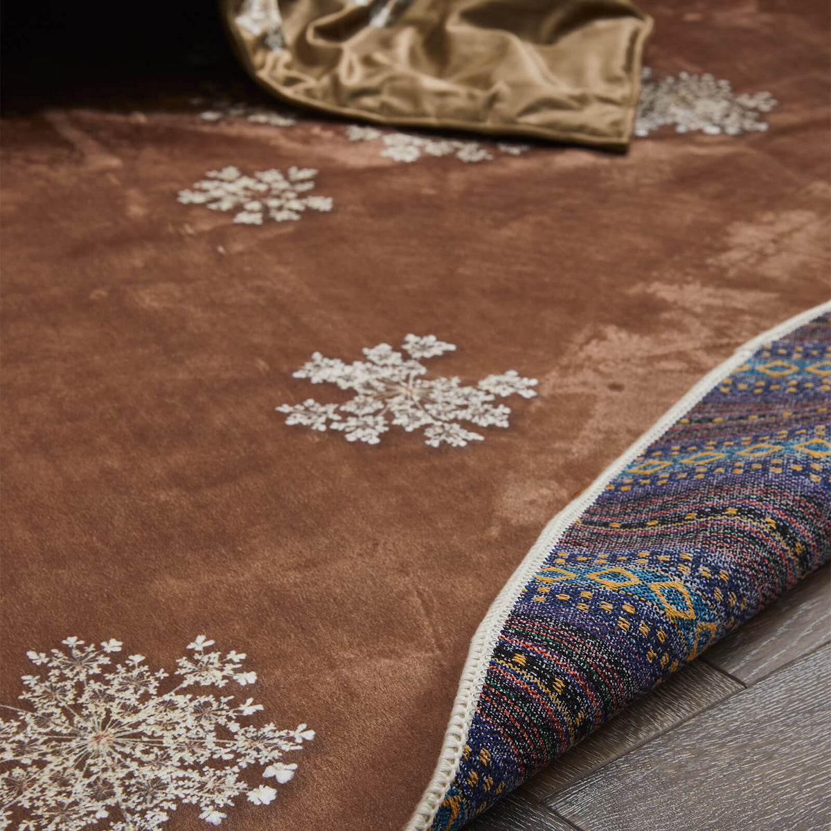 teppich essenza cinnamon zimt blumen blueten